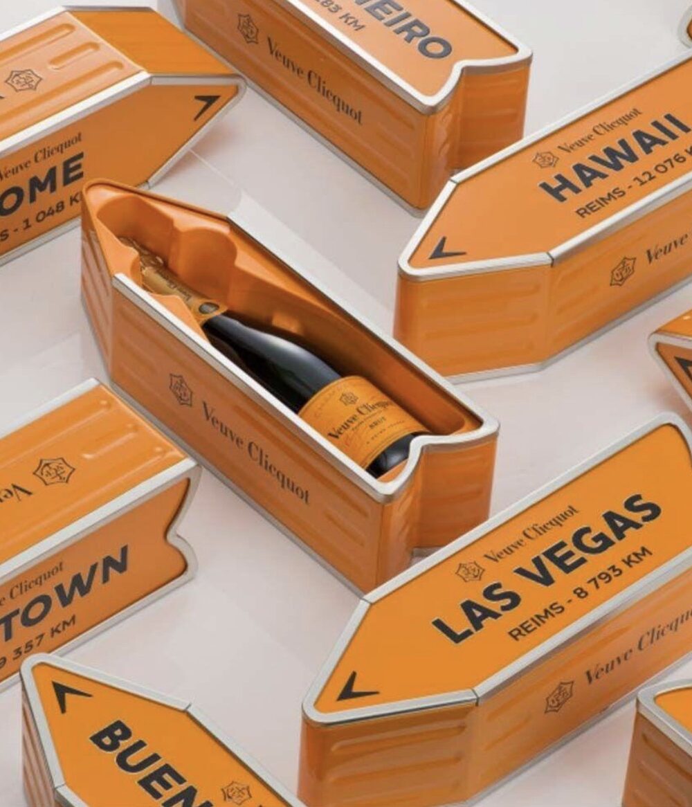 Veuve Clicquot Brut Champagne ? Santa Monica Arrow Edition (750ml)
